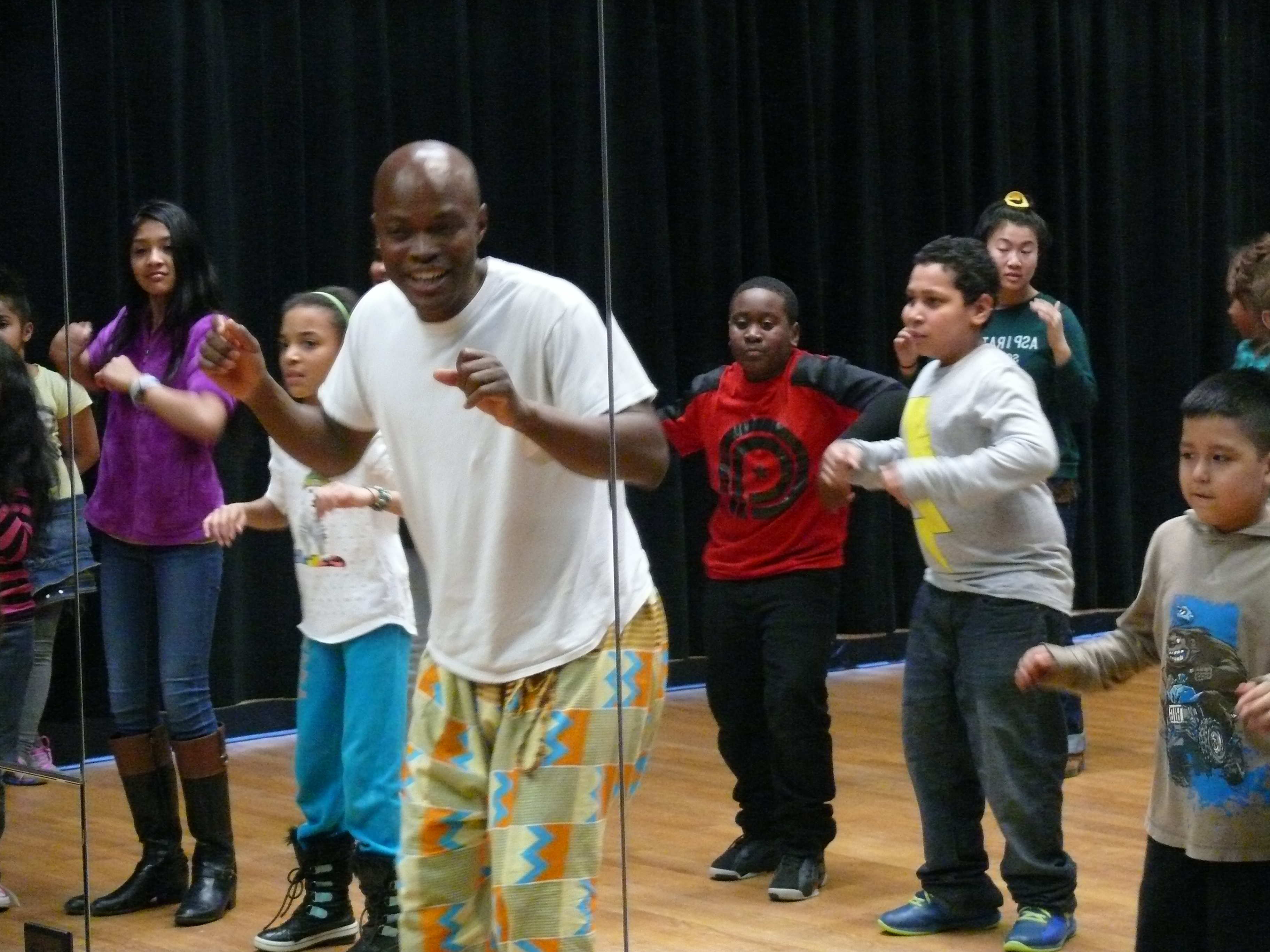 On March 11, Artist-in-Residence Iddrisu Saaka led a lively afternoon of dance, rhythms and games from his native country of Ghana.