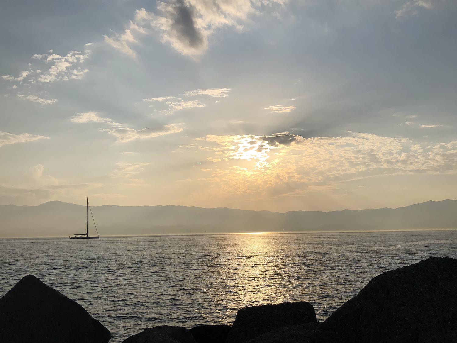 Grant Hill '22 won Best Photo of Landscape for his image titled “il tramonto bacia lo Stretto di Messina (Sunset Kisses the Straight of Messina)," taken in Catona, Reggio di Calabria, Italy. "This photo was taken from the beach of Catona, a small town of Reggio di Calabria in Italy, overlooking the Straight of Messina and Sicily," Hill explained. "The sun sets over Sicily as a sailboat calmly traverses the Straight of Messina in the evening hours of an August day. A sunset which graces the southern coast of Italy each evening."