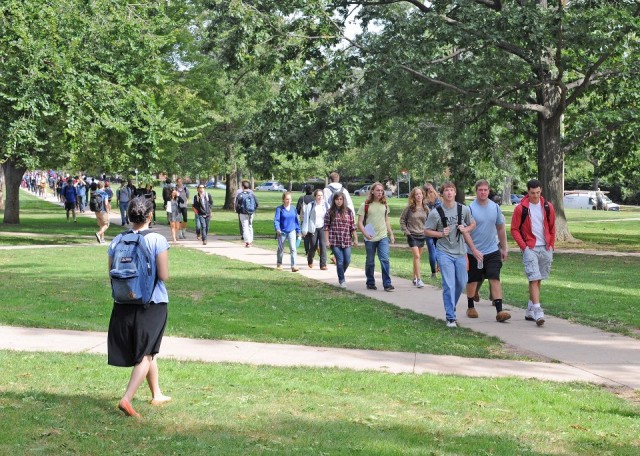 Students cross the college green on Sept. 21. 