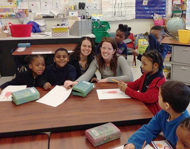 Makaela (Steinberg) Kingsley '98 read to kindergarteners in Mrs. Carter's class at the Celantano Museum Academy in New Haven, CT as part of the WEServe Week of Service.
