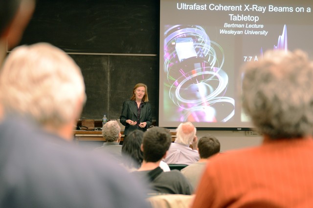 Murnane spoke on "Ultrafast Coherent X-Ray Beams on a Tabletop and Applications in Nano and Materials Science." 