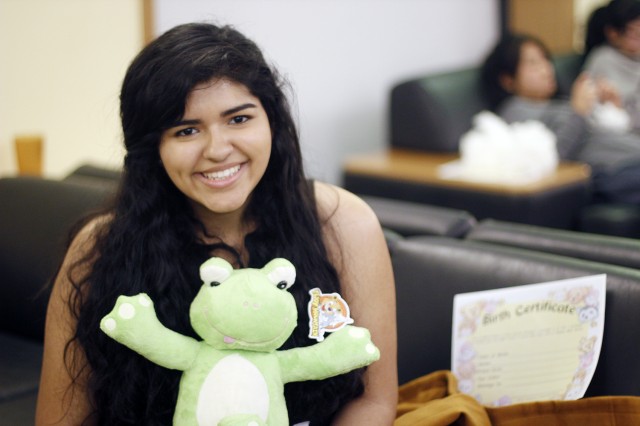 Yadira Ochoa '16 built a frog during the animal building workshop. 