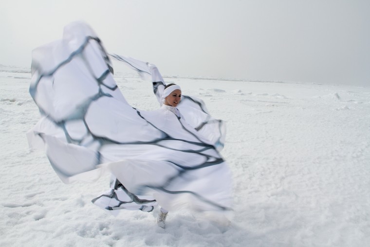 Choreographer Jody Sperling '92 traveled to the Arctic Ocean to create her dance pieces on climate change. (Photo by Pierre Coupel)