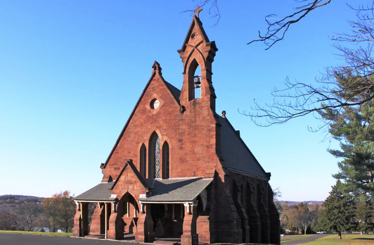 The Russell Chapel is located on the southwest hill of Indian Hill Cemetery in Middletown near Wesleyan. 