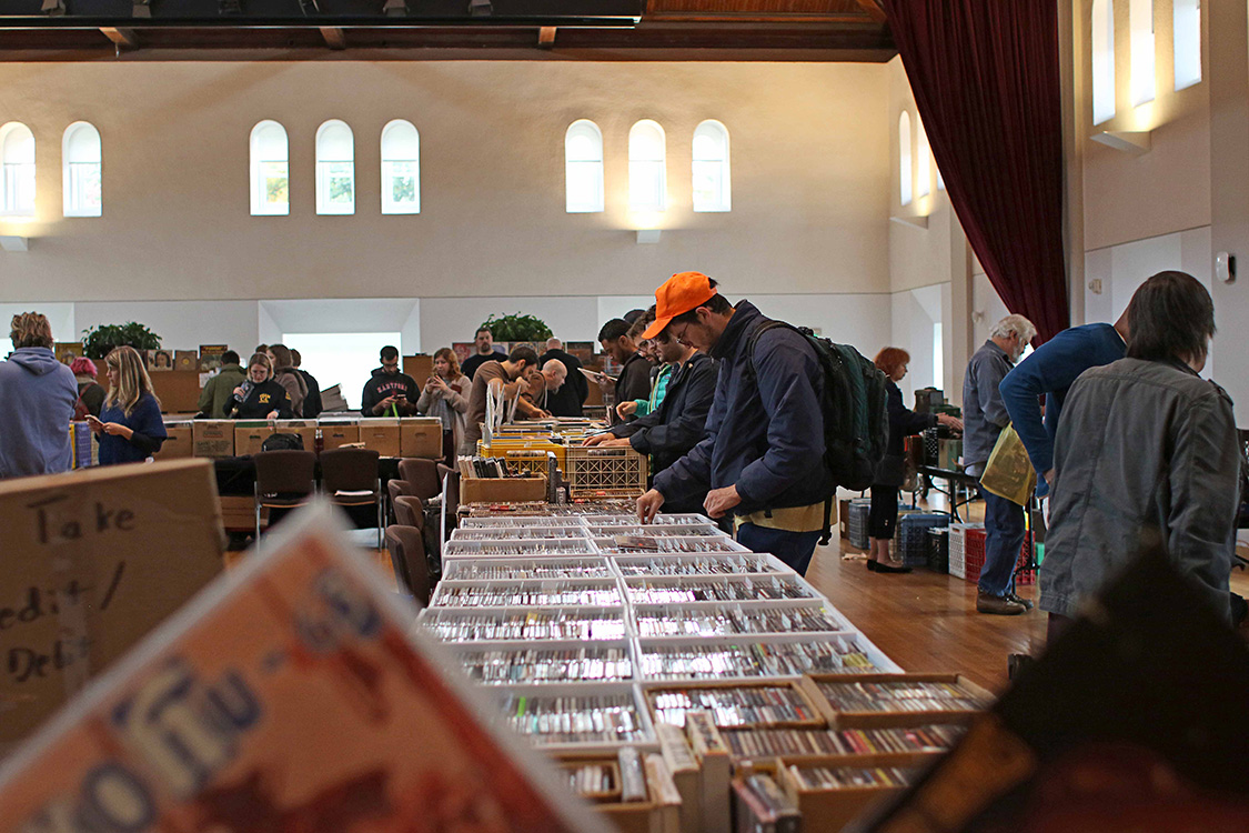 WESU 88.1 FM hosted its annual Fall Record Fair Oct. 18 in Beckham Hall.