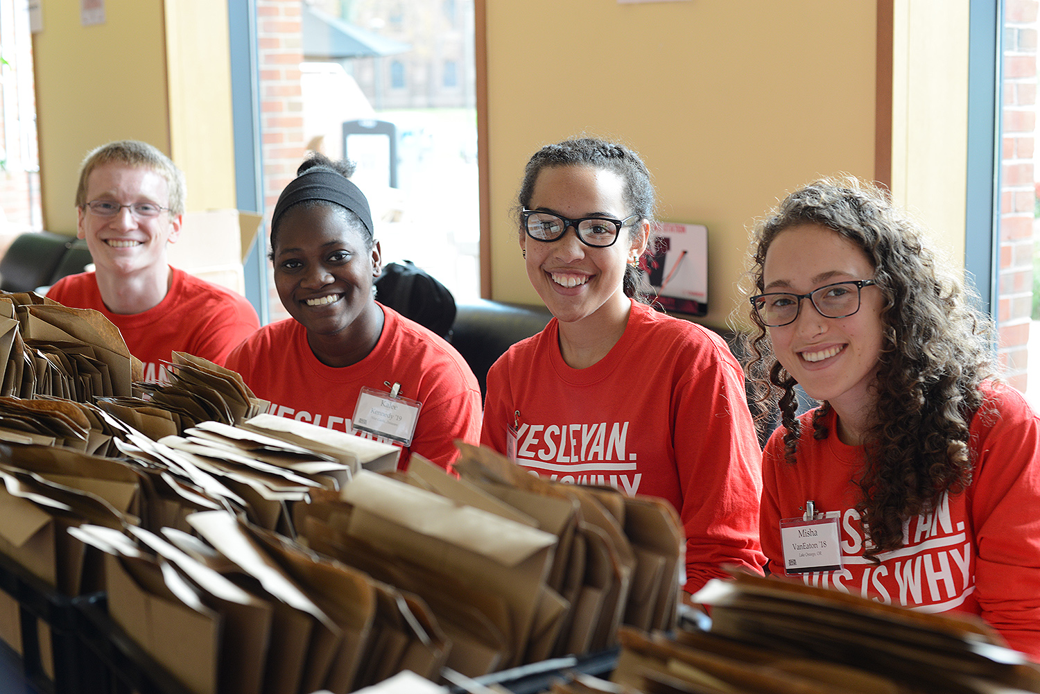 Parents and relatives checked in at Usdan University Center on Friday, Nov. 6 to register for the Homecoming/Family Weekend festivities. Wesleyan students assisted with registration. (Photo by Olivia Drake)