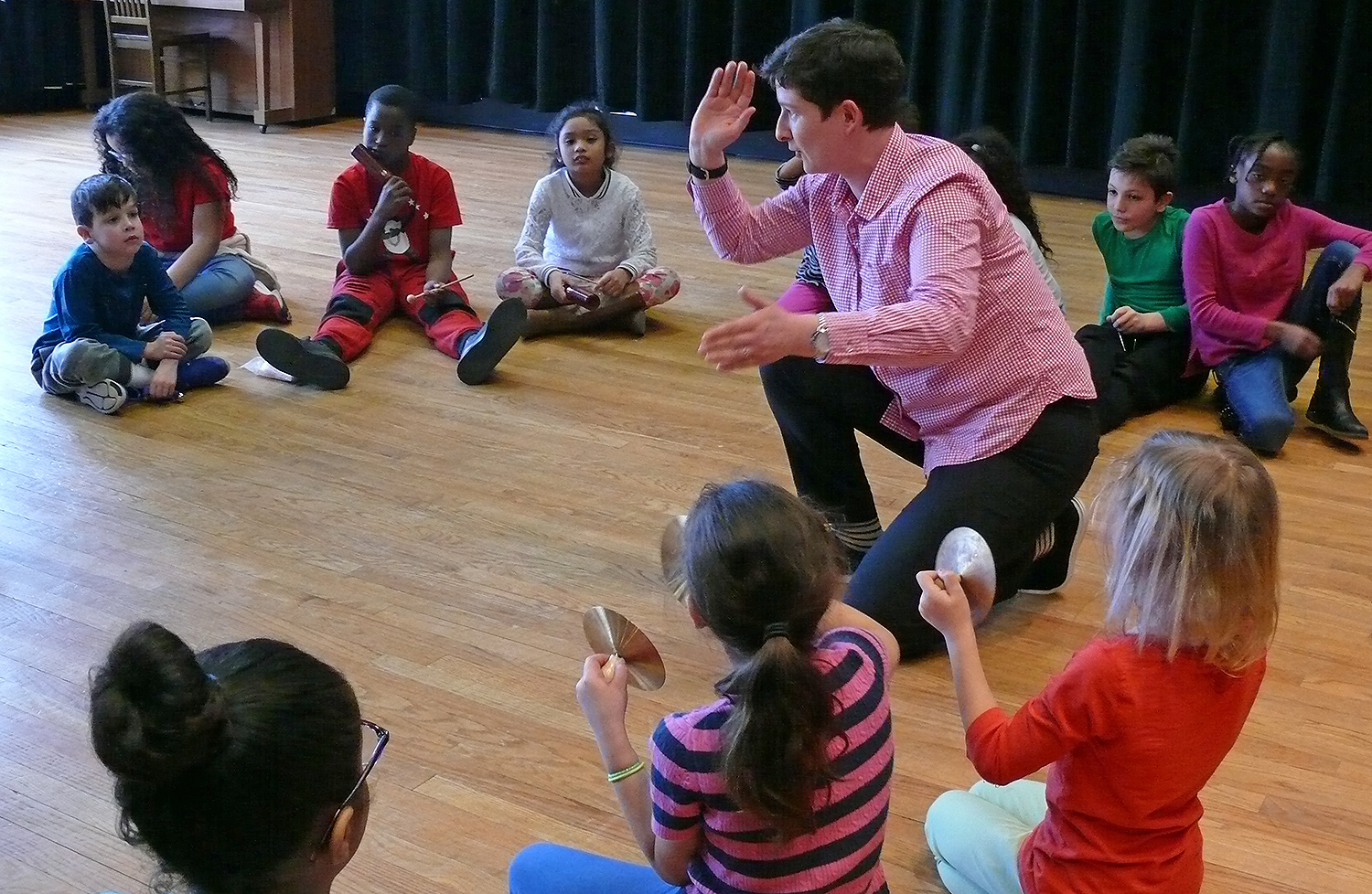 Nadya Potemkina, adjunct assistant professor of music, led a musical lesson for students of Green Street’s After School program on April 4. 