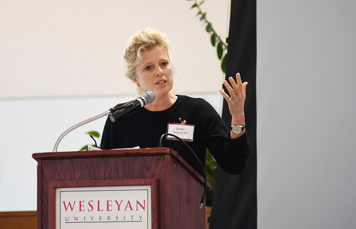 Oscar-nominated producer Jenno Topping '89, president of Film and Television at Chernin Entertainment, delivered the Alumni Keynote Speech on April 13. Topping has been involved in numerous feature films during her tenure at Charnin Entertainment including: Hidden Figures, The Greatest Showman, War for the Planet of the Apes, Red Sparrow, The Mountain Between Us, Miss Peregrine’s Home for Peculiar Children,The Heat and more.