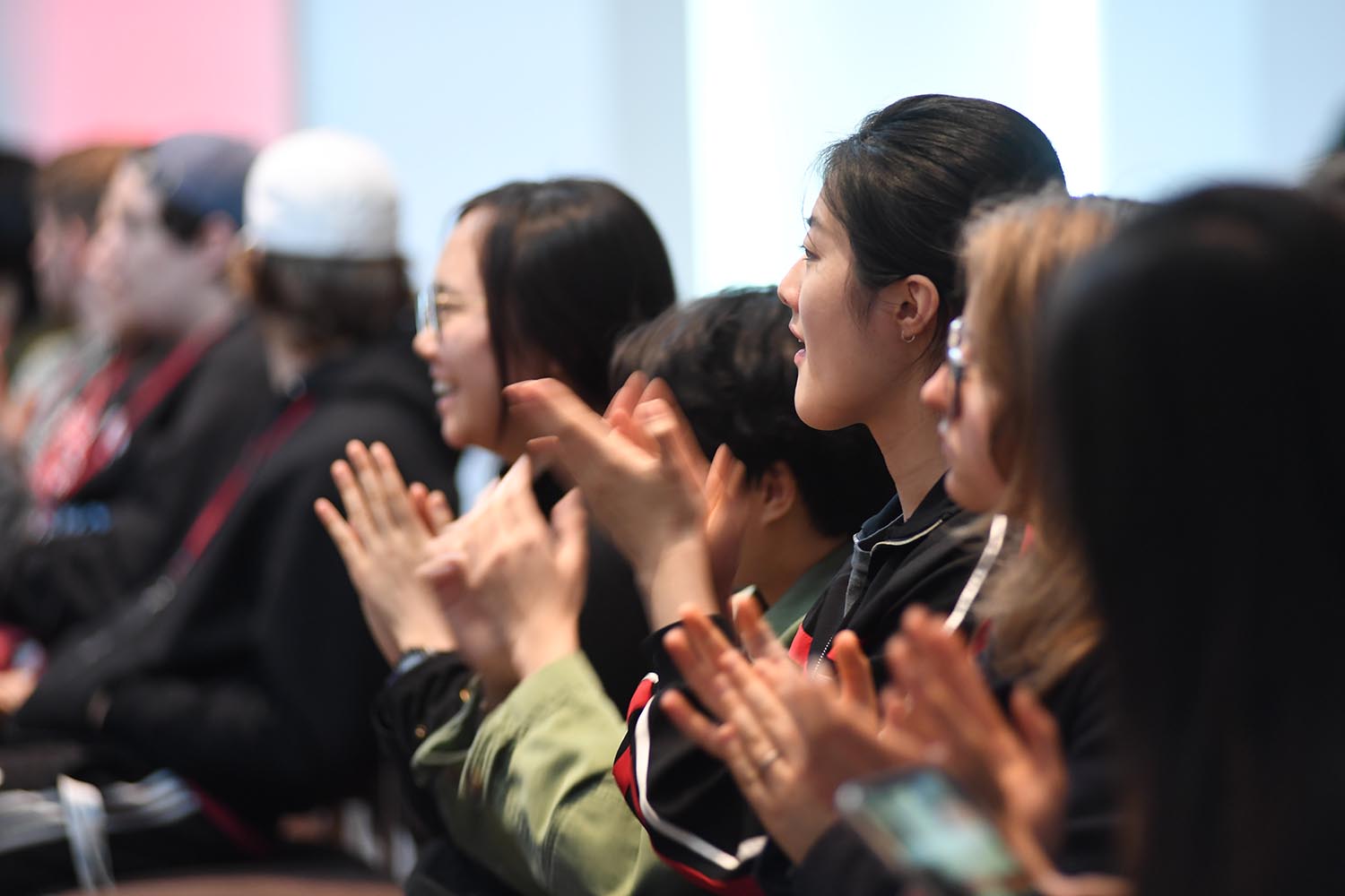 Members of the audience gave Thakor a round of applause following her talk. 